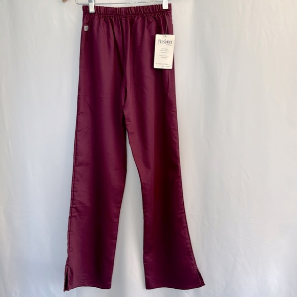 ❤️3/$30 Fusion Scrub Pants - Picture 4 of 12